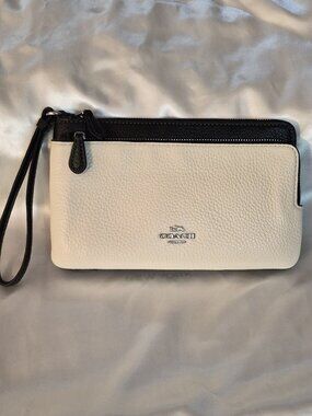 Coach Double Zip Wallet/Wrist Bag - Larger size_NWOT
